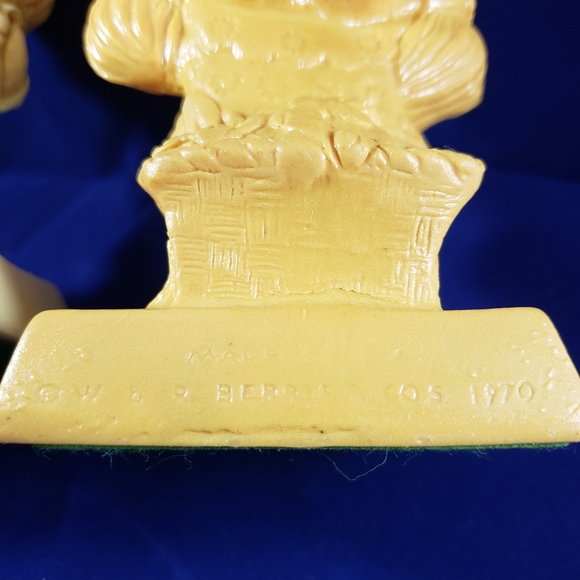 Trio of Vintage R&W Berries Co. Statues Silliscupts - Picture 3 of 15
